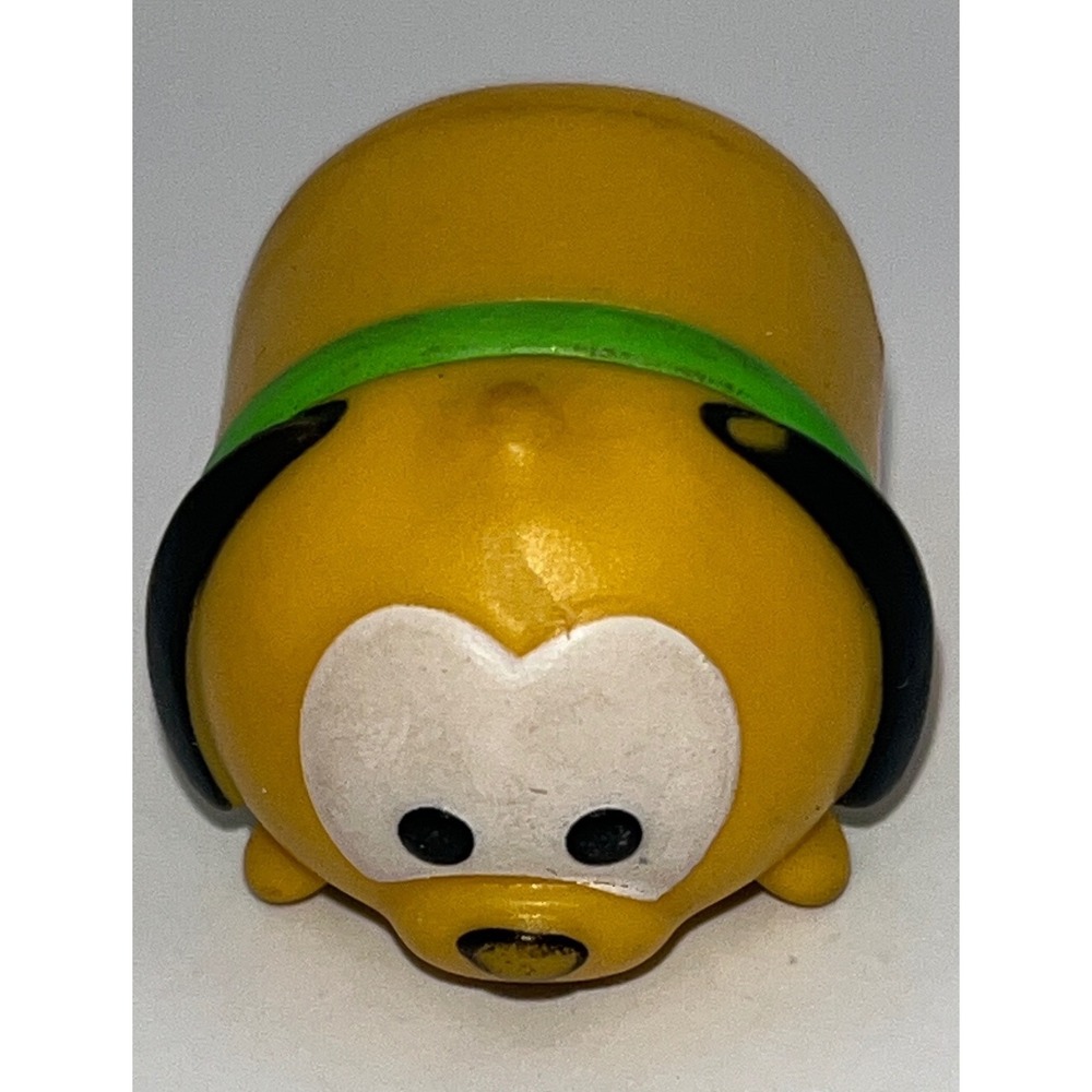 Disney Pluto Tsum Tsum Vinyl Figure Yellow Dog Collectible Toy 1.5 Inch Small
